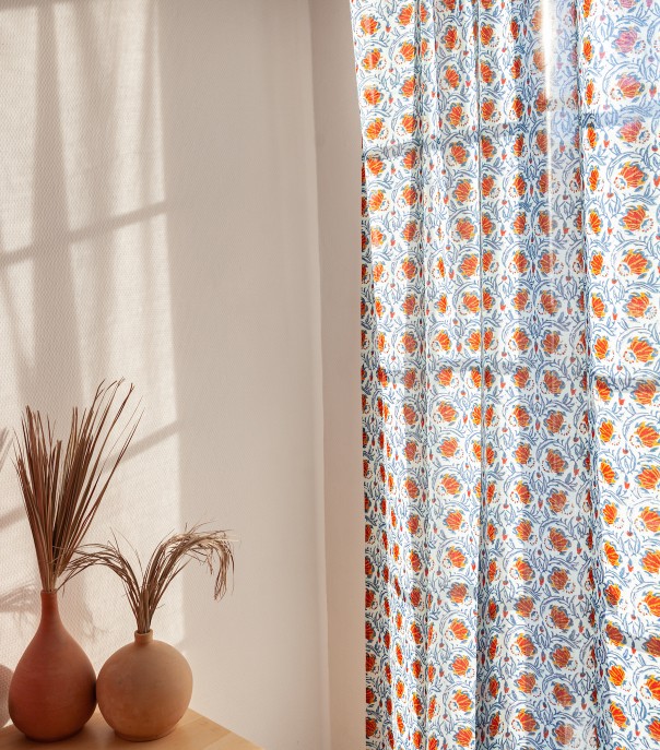 curtain jamini